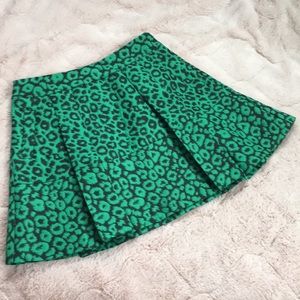 Banana Republic Leopard Skir